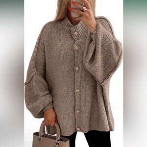 🆕Cozy Knit Button-Up Sweater